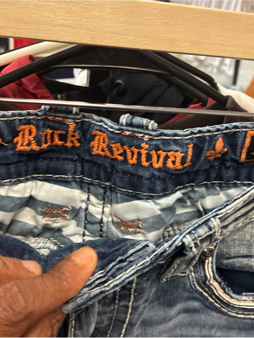 Men’s Rock Revival Distressed Jeans 👖 Pre Owned Used Sz 34 Streetwear - Picture 4 of 15